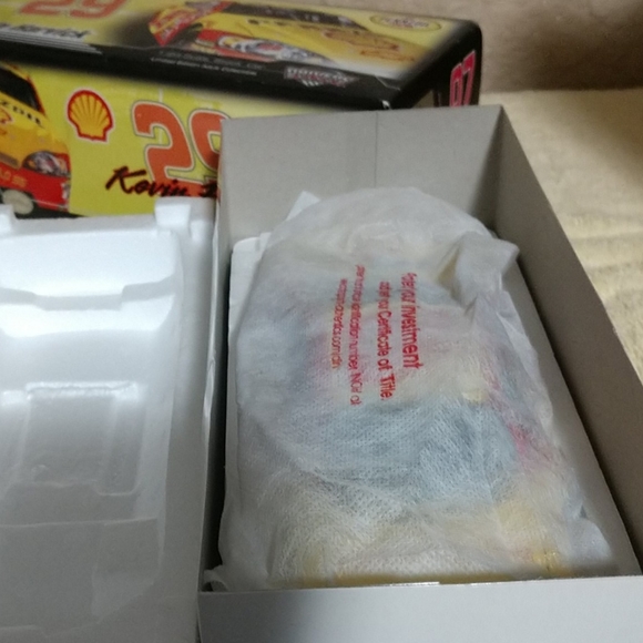 SOLD!!!KEVIN HARVICK #29 Shell Pennzoil 2007 Monte Carlo SS 1:24 NASCAR Diecast - Picture 12 of 12